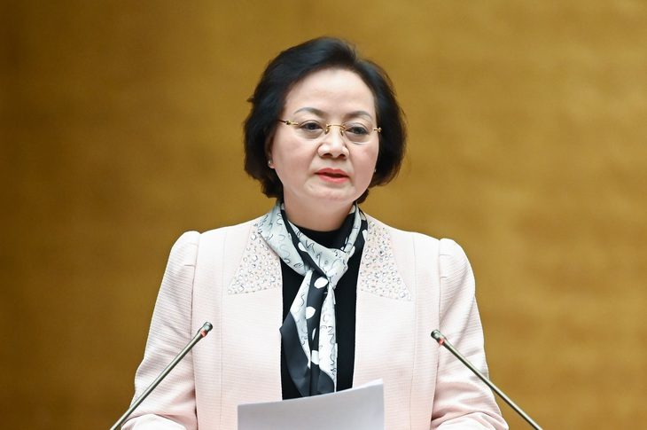 Bộ trưởng Bộ Nội vụ trả lời về kiến nghị có chế độ đặc thù lương cho bác sĩ, giáo viên - Ảnh 1. Bộ trưởng Bộ Nội vụ Phạm Thị Thanh Trà - Ảnh: PHẠM THẮNG