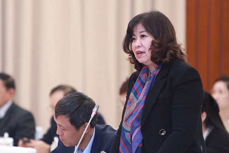 Bộ Nội vụ thông tin mới nhất tiến độ triển khai cải cách tiền lương từ 1-7- Ảnh 1. Bà Nguyễn Bích Thu trả lời tại cuộc họp báo - Ảnh: DANH KHANG