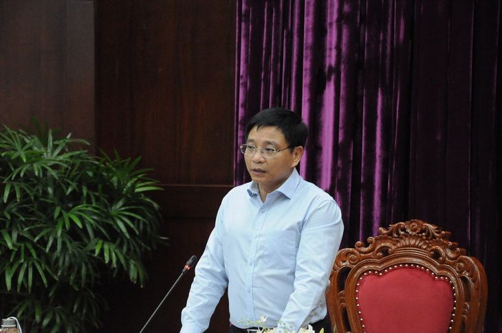 Bộ trưởng gợi ý mua cát thương mại ở Vĩnh Long làm cao tốc- Ảnh 1. Bộ trưởng Bộ Giao thông vận tải gợi ý mua cát thương mại của Vĩnh Long làm cao tốc Cần Thơ - Cà Mau để kịp tiến độ - Ảnh: M.L.