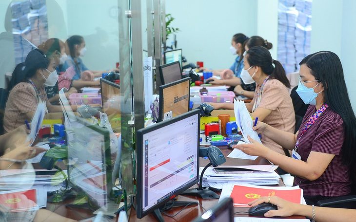 Bộ Nội vụ đề xuất loạt chính sách ưu tiên thu hút người tài năng - Ảnh 1. Bộ Nội vụ đề xuất loạt chính sách ưu tiên thu hút người tài năng - Ảnh 1.