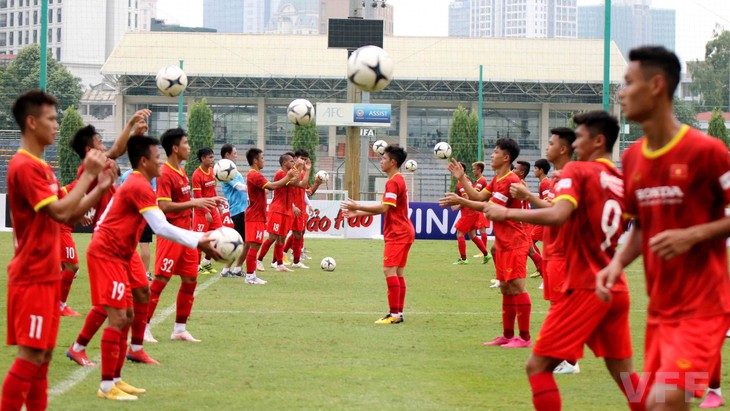 Campuchia đổi ý: Không cho cầu thủ quá tuổi dự SEA Games 32 - Ảnh 1. Campuchia đổi ý: Không cho cầu thủ quá tuổi dự SEA Games 32 - Ảnh 1.