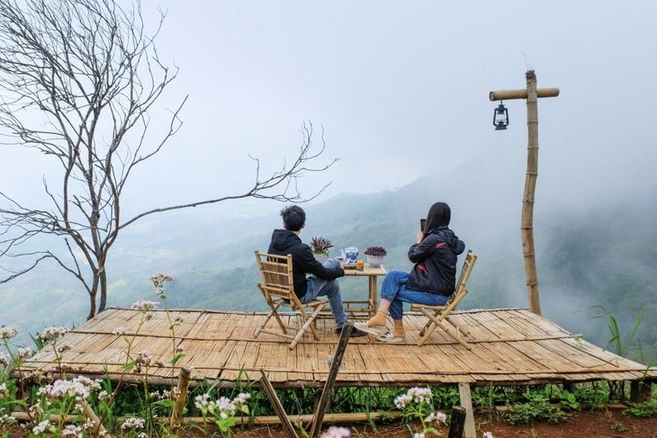 Chồng tôi nhờ ba chồng đứng tên mua nhà để làm tài sản riêng- Ảnh 1. Khi kết hôn, để tránh mâu thuẫn, vợ chồng có thể cùng bàn bạc, thỏa thuận một số thứ như quỹ chung, quỹ riêng, chi tiêu, việc nhà, chăm sóc con cái - Ảnh minh họa: QUANG ĐỊNH